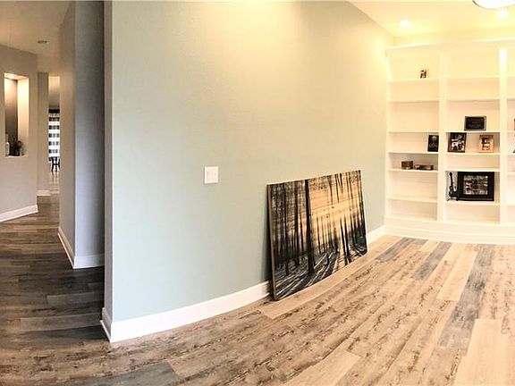4th image of 9799 Kinmore Dr