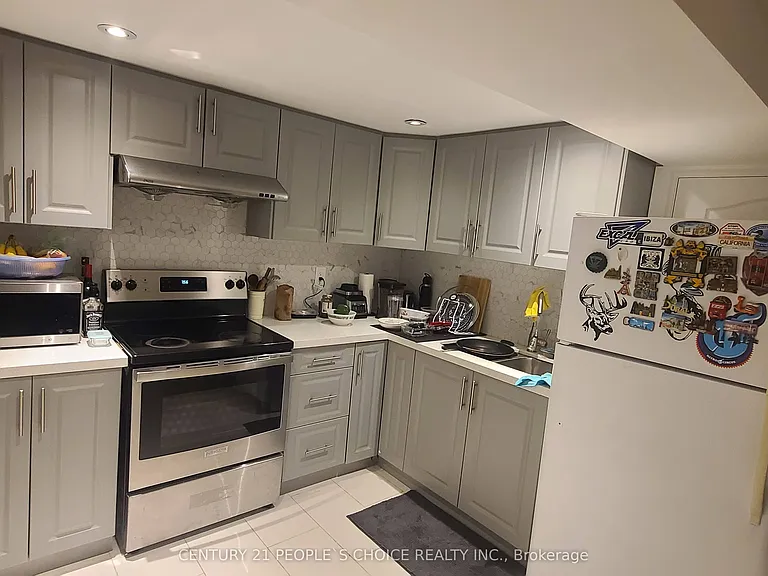3 Erindale Cres #BASEMENT — Photo 3