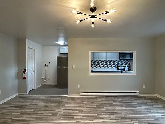 4th image of 380 Somerset St #12