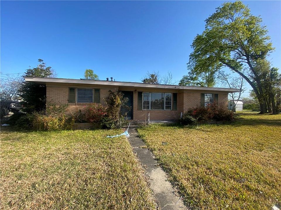 1st image of 1323 Oak Park Blvd
