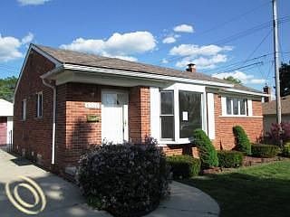 3rd image of 8330 Salem Ln