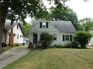575 Vineland Rd, Bay Village, OH 44140