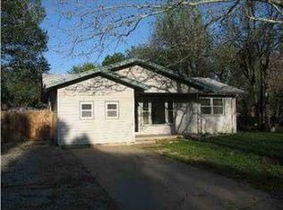 346 S Sunset Ave, Haysville, KS 67060