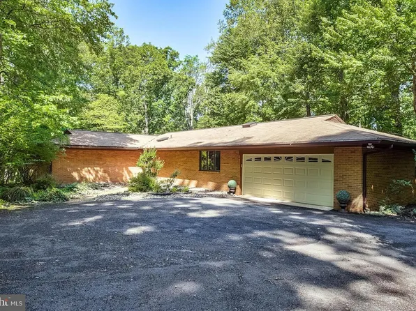 2026 Hunter Mill Rd, Vienna, VA 22181