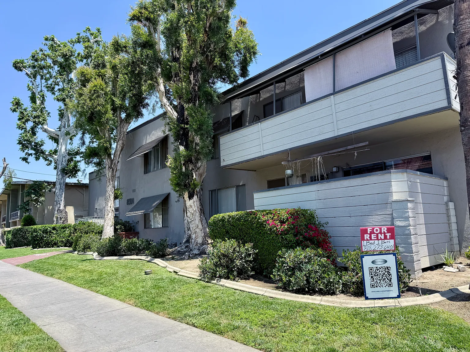 Cedros Ave, Panorama City — Photo 1