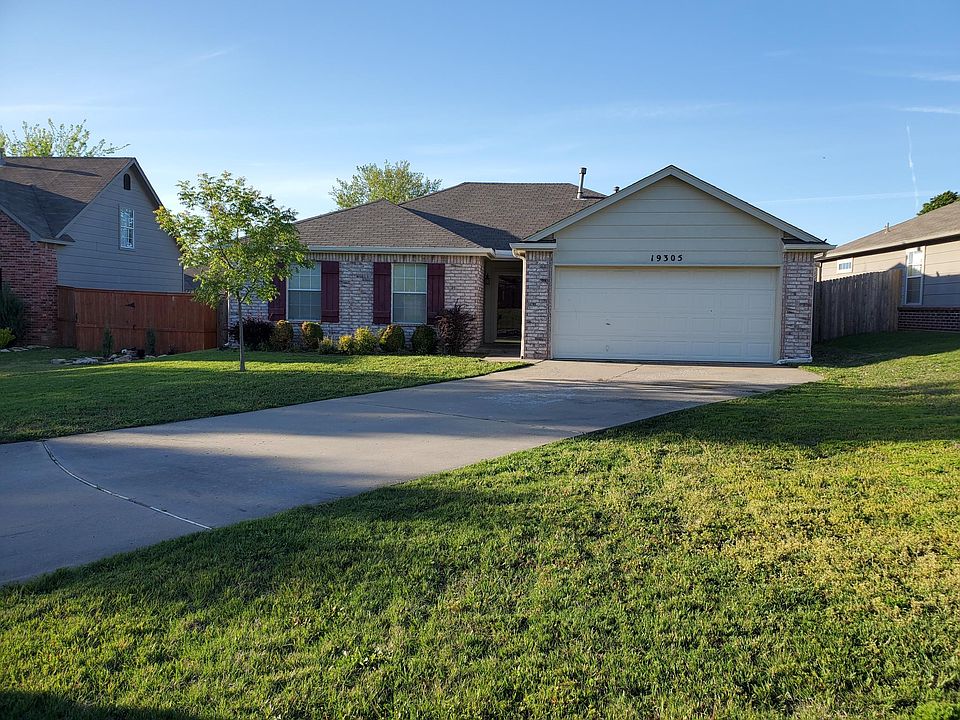 1st image of 19305 Cypress Ct