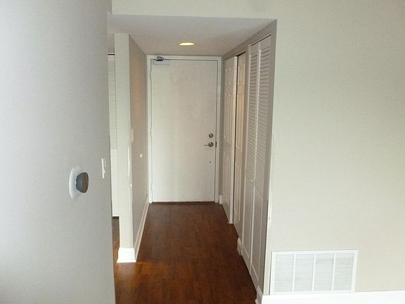 3rd image of 920 Vose Dr APT 409