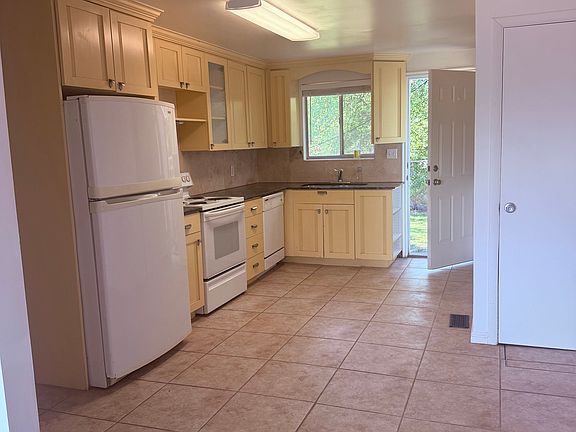 3rd image of 1837 E Osage Orange Ave #A