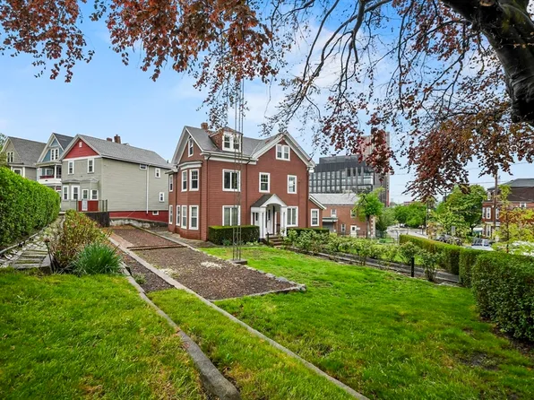 17 Bonner Ave, Somerville, MA 02143