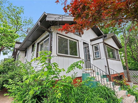 3rd image of 430 N 33rd St