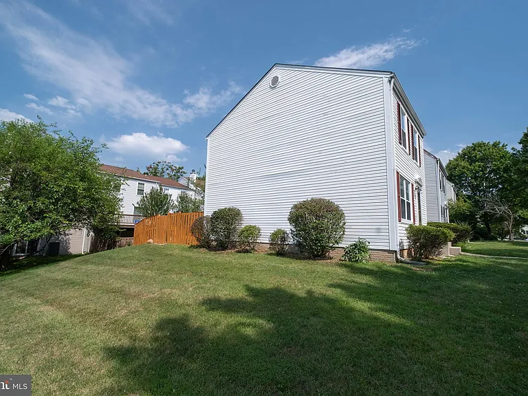 10611 Prairie Landing Ter — Photo 3