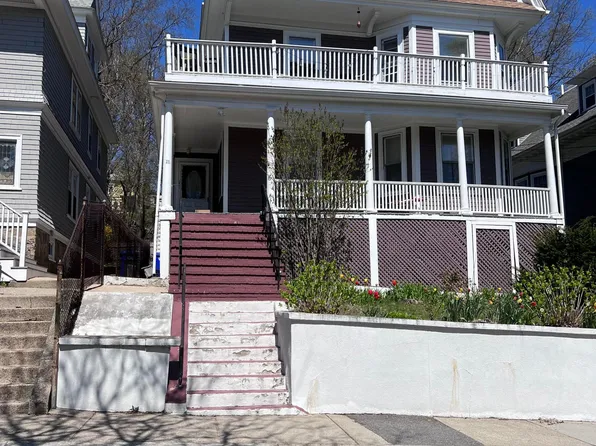 113 Westbourne Ter #3, Brookline, MA 02446