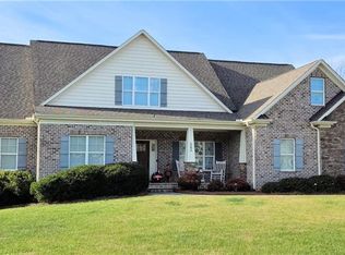 245 Centenary Ridge Dr, Clemmons, NC 27012
