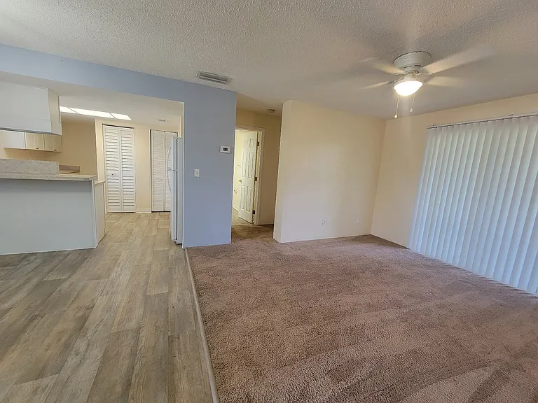 Marcell Garden Apartments — Photo 28