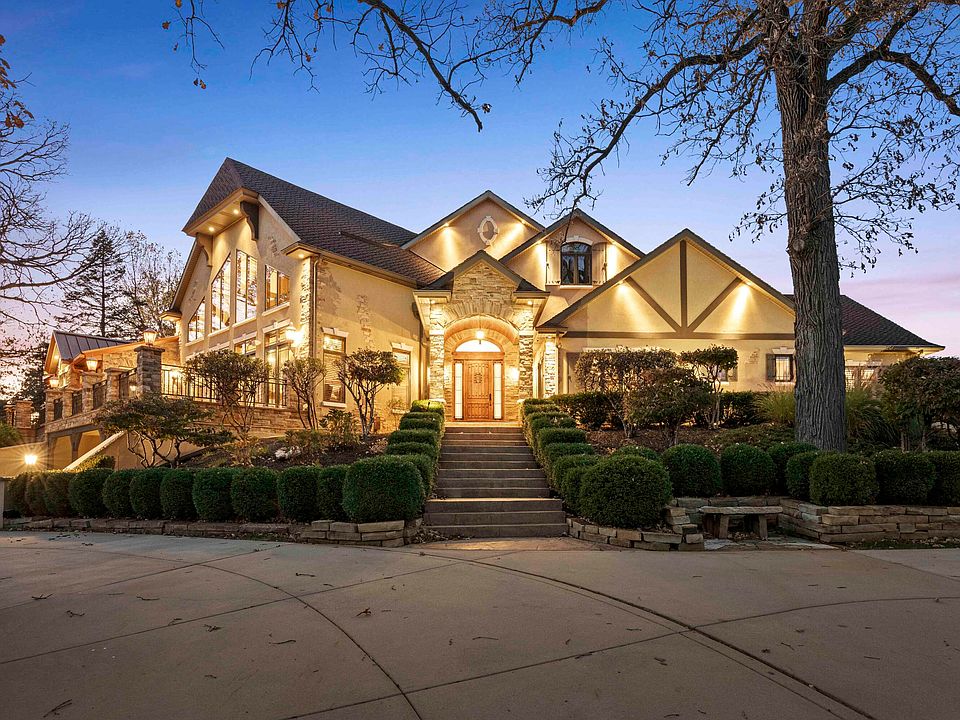 2200 Austin Ave, Schererville, IN 46375 | Zillow