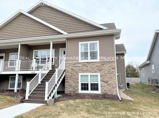 6295 Stone Gate Dr, Fitchburg, WI 53719