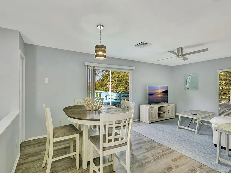 8225 S Indian River Dr #C — Photo 11