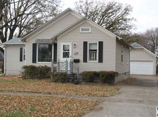 309 3rd Ave SW, Le Mars, IA 51031