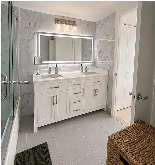 92 SW 3rd St #1508 — Photo 18