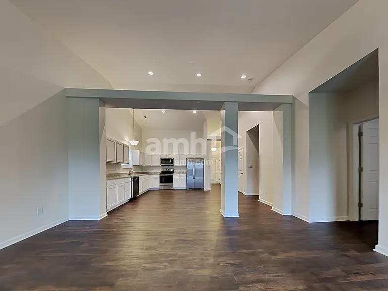 1268 W Crystal Dr — Photo 6
