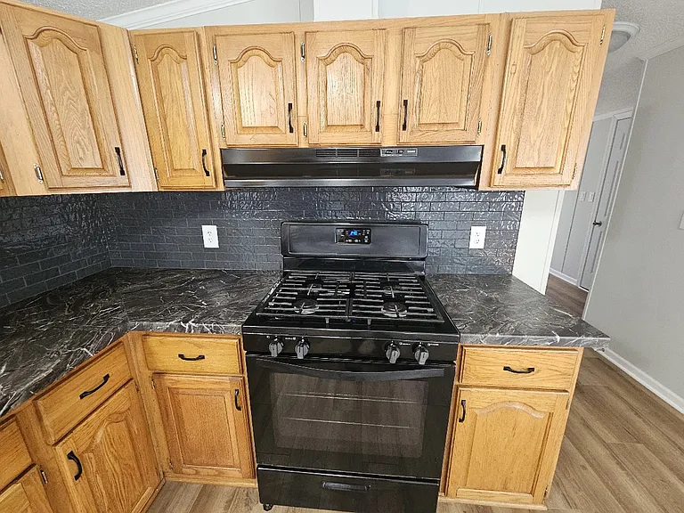 400 Center Ave S #88 — Photo 8