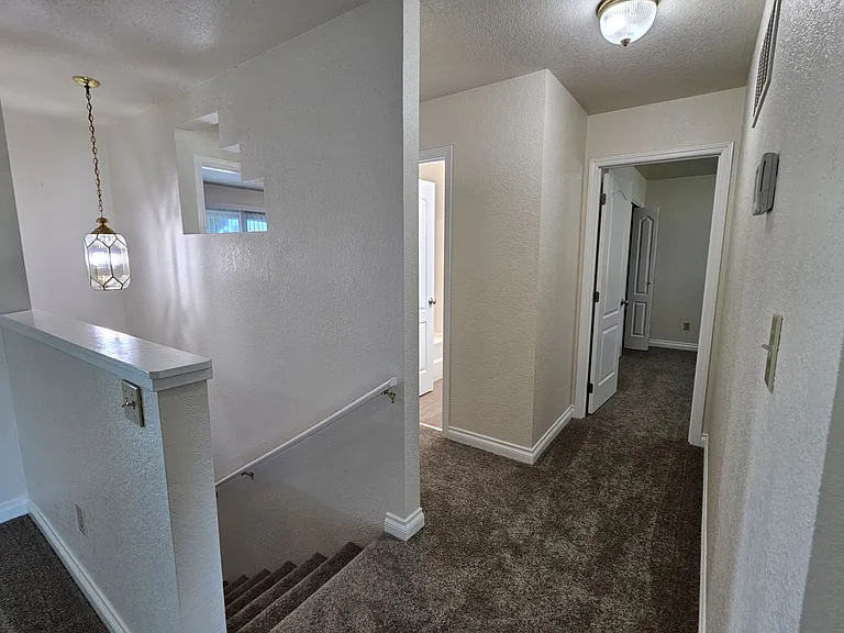 1005ri — Photo 19