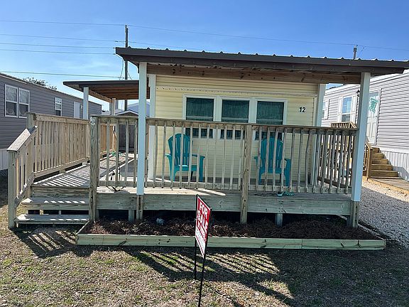 3rd image of 1510 Salter Path Rd #12