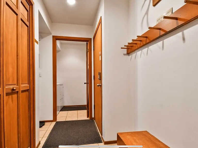 1583 Lakeside Cir — Photo 14