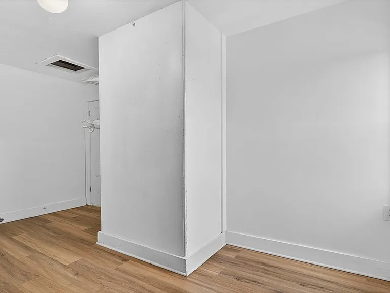 166 Elliot St #2 — Photo 8
