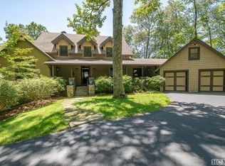 264 Woodland Ridge Dr, Highlands, NC 28741