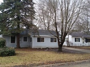 1028 Bel Aire Dr, Rantoul, IL 61866