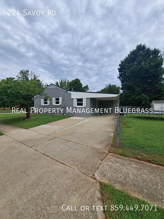 Spacious 4BR/2BA Home in Lexington $1,900/mo — Photo 3
