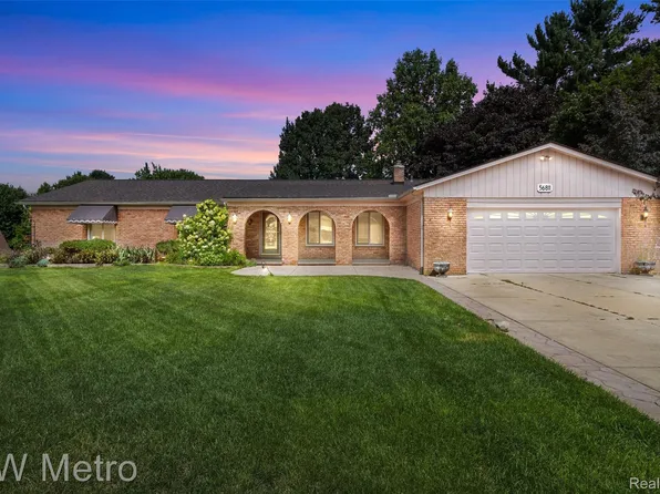 56811 Foxcroft Ct, Shelby Township, MI 48316
