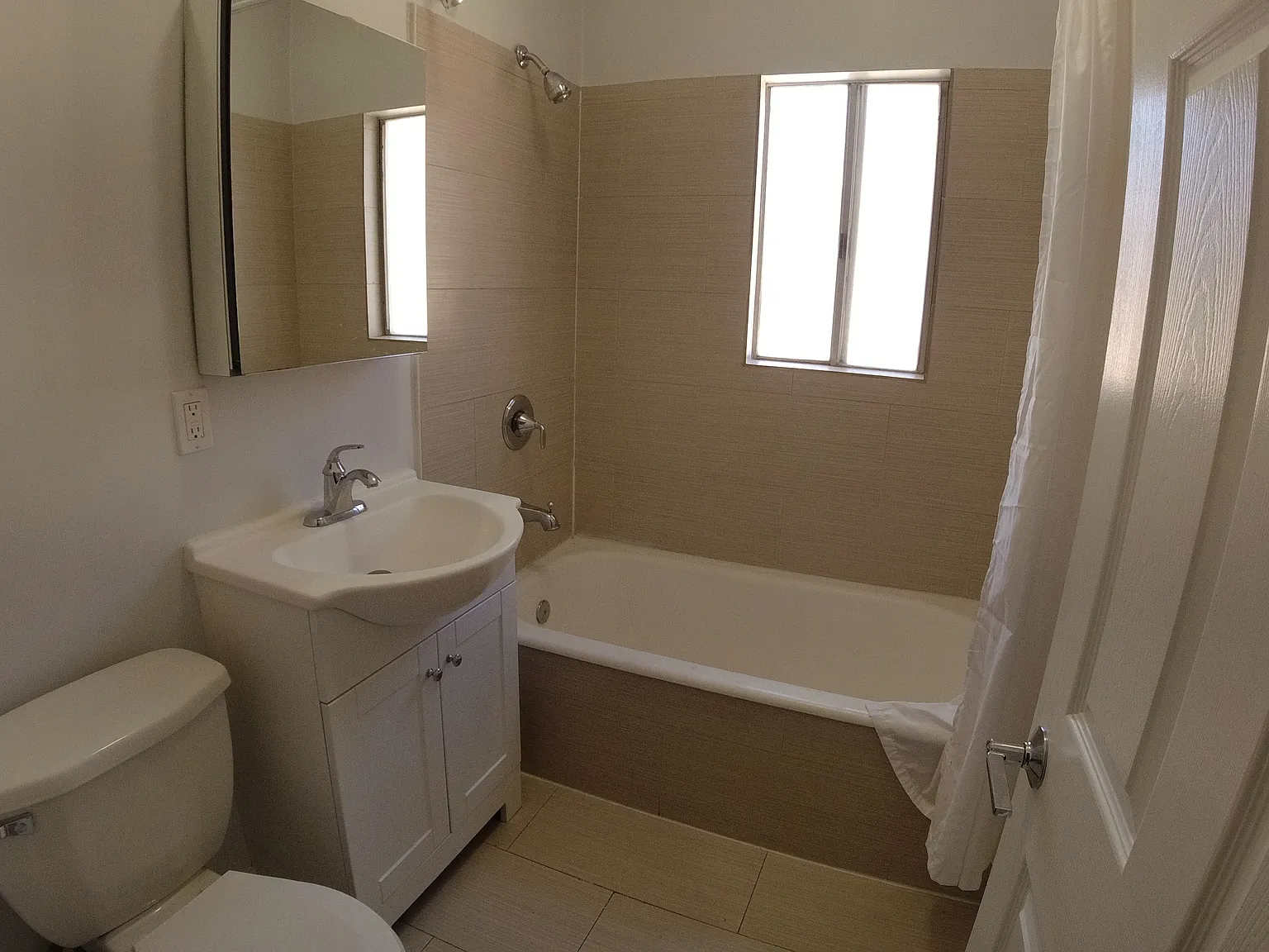 1 bed, 650 sqft, $1,950 — Photo 4