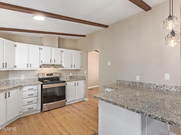 6620 N Boswell Ln, Tucson, AZ 85743