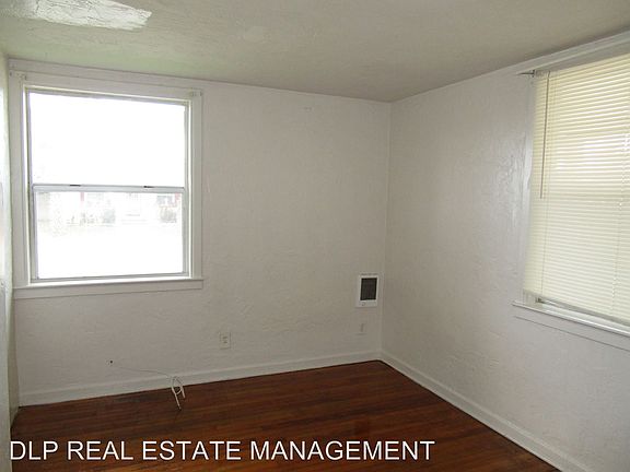 5th image of 610 Vermont Ave APT 1