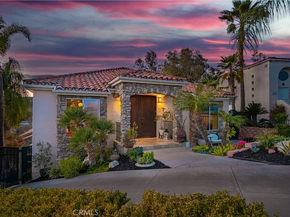 22177 Dogie Pl, Canyon Lake, CA 92587