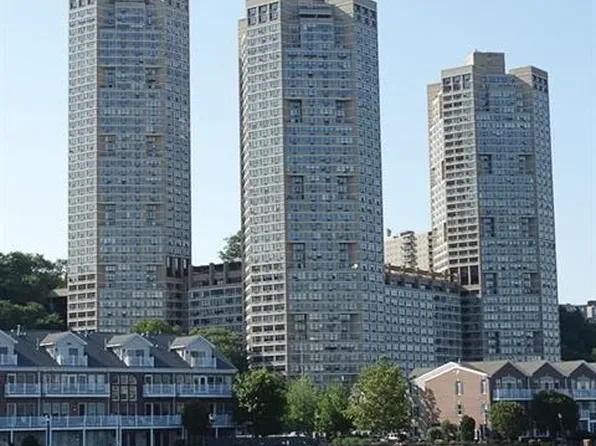 7002 Blvd East image 30 of 31