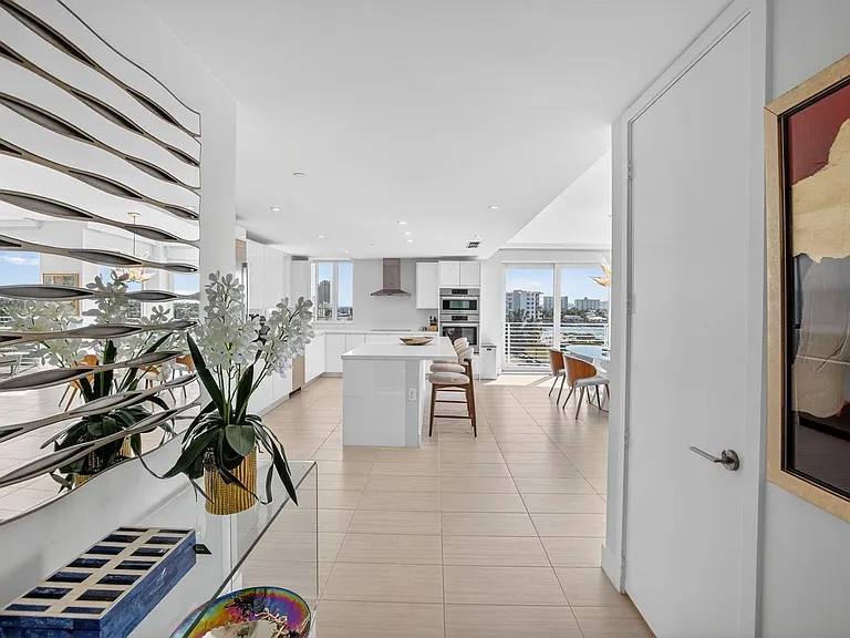 612 Bayshore Dr #702 — Photo 38
