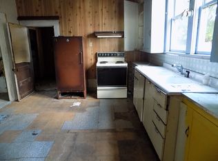 1224 4th St, Cosmopolis, WA 98537