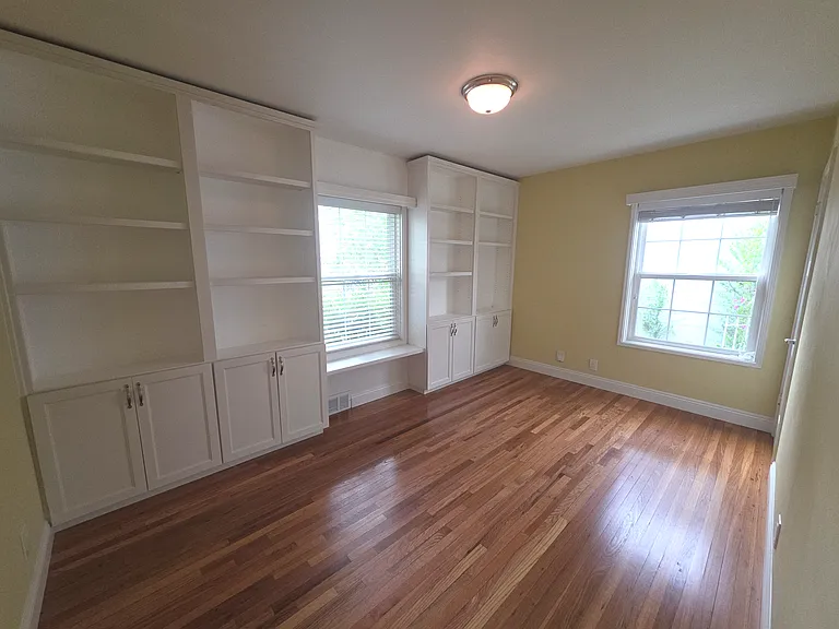 1000 Primrose St — Photo 6