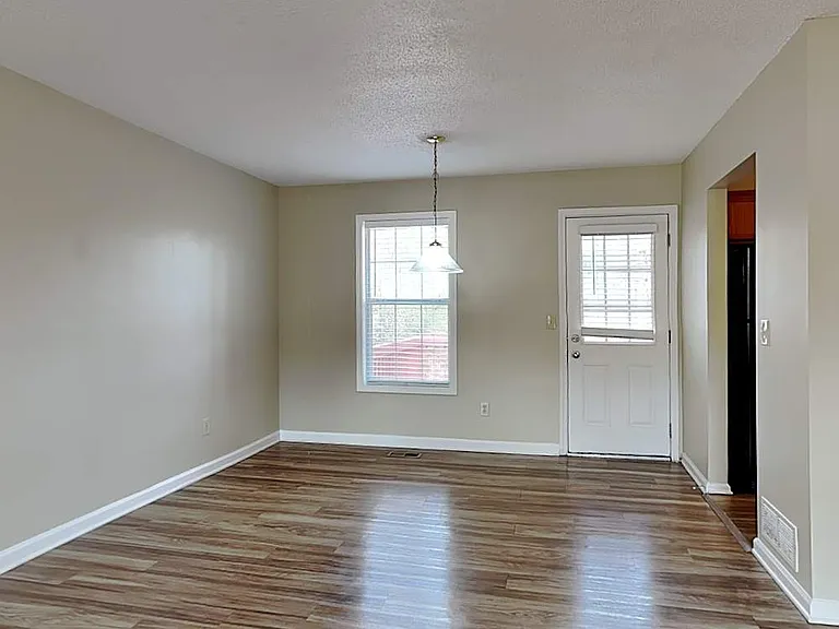 110 Auburn Park — Photo 11
