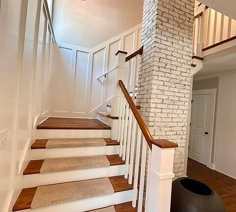4th image of 421 Macon Ave