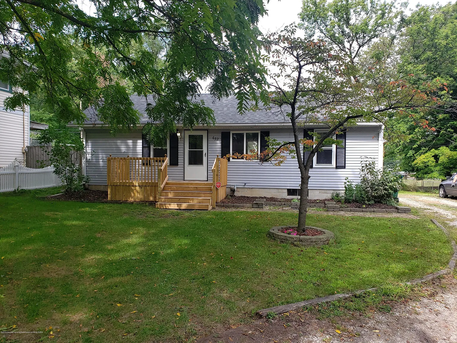 632 Dunlap St photo 1