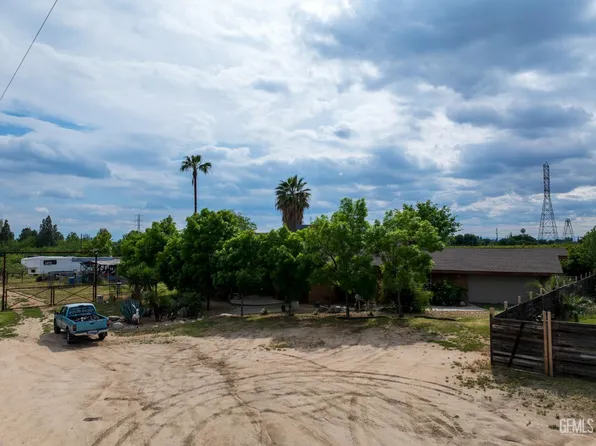 900 Hix Ct, Bakersfield, CA 93306