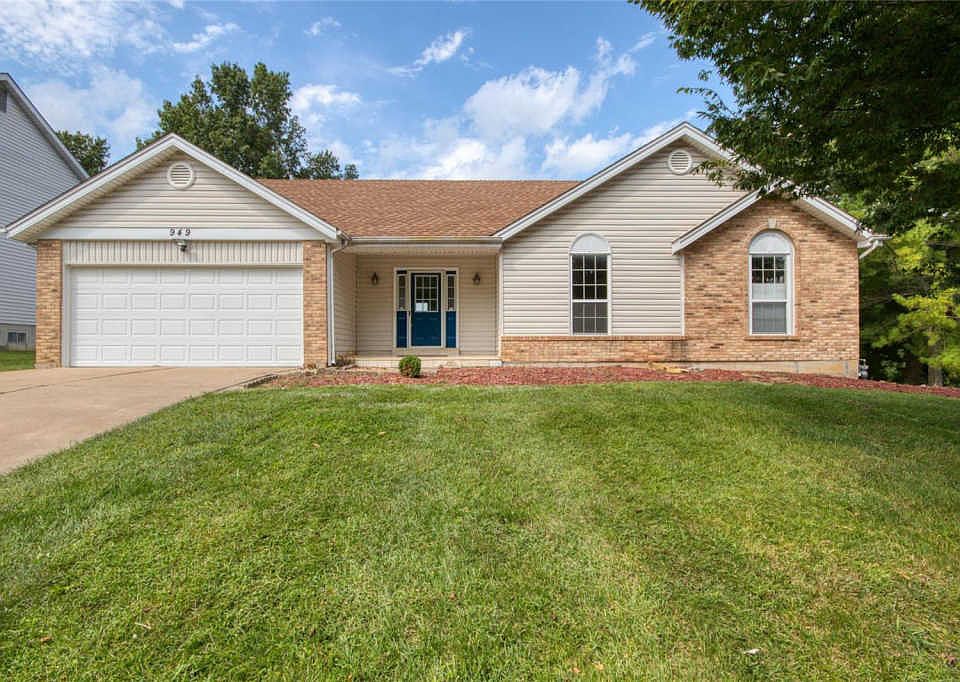 1st image of 949 Lynwood Forest Dr