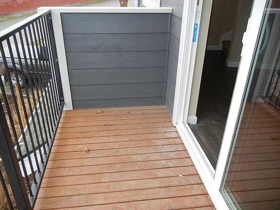 4th image of 68 Oregon Ave #1