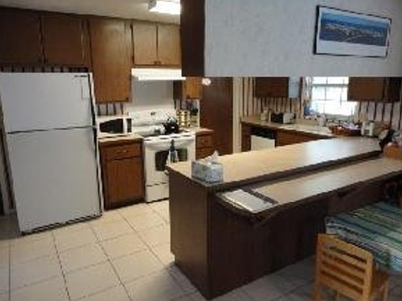 3rd image of 2631 NW 33rd Pl