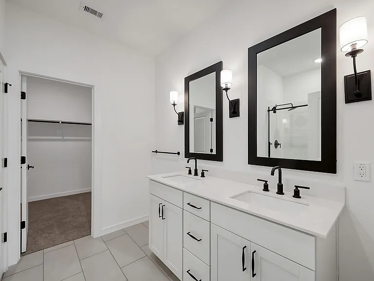 516 Monarch Trl — Photo 13