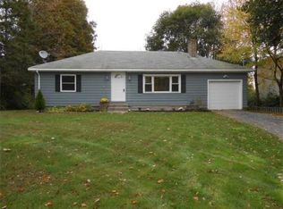 3 Lyons Rd, Dudley, MA 01571